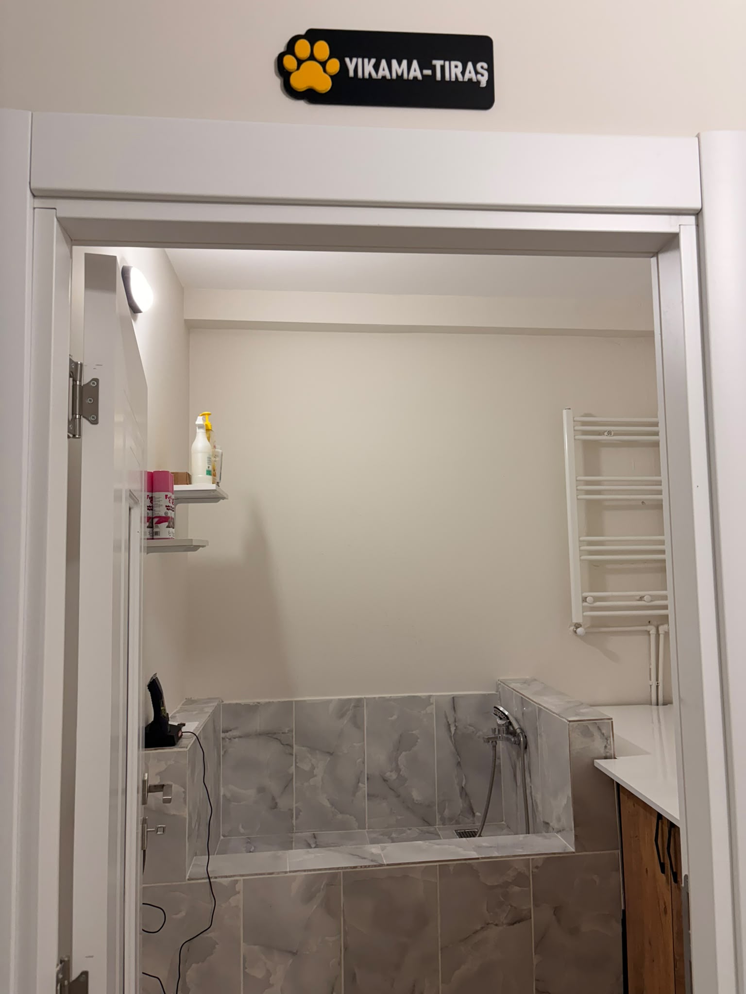 PET TRAŞ VE BANYO
